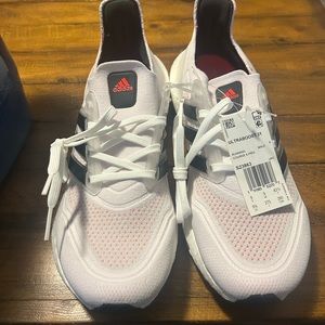 NEW Adidas Ultraboost 21 Tokyo Running Shoes S23863 Size 9.5 White